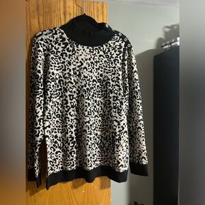 Calvin Klein sweater Size: Large